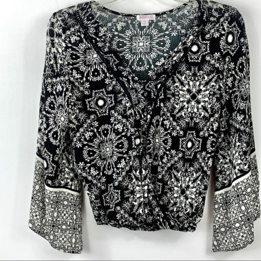 Xhilaration‎ Crop Top